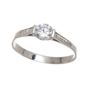 Dámský stříbrný prsten se zirkony STRP0309F
