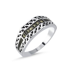 OLIVIE Pánský stříbrný prsten MARKAZIT 8207 Velikost prstenů: 11 (EU: 65-67) Ag 925; ≤4,9 g.