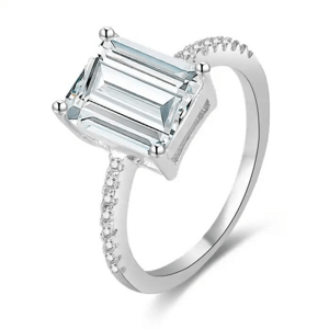 OLIVIE Stříbrný prsten obdélníkový AAA ZIRKON 8310 Velikost prstenů: 6 (EU: 51-53) Ag 925; ≤3,4 g.
