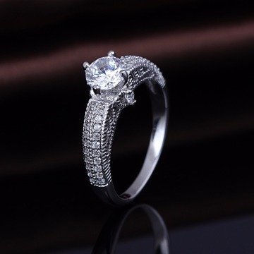 OLIVIE Stříbrný prsten se zirkonem 2180 Velikost prstenů: 5 (EU: 47 - 50) Ag 925; ≤3,85 g.