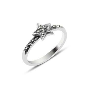 OLIVIE Stříbrný prsten HVĚZDA MARKAZIT 2868 Velikost prstenů: 9 (EU: 59 - 61) Ag 925; ≤2,2 g.