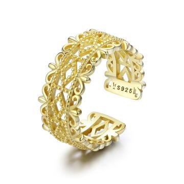 OLIVIE Stříbrný pozlacený prsten 3243 Ag 925; ≤3,2 g.