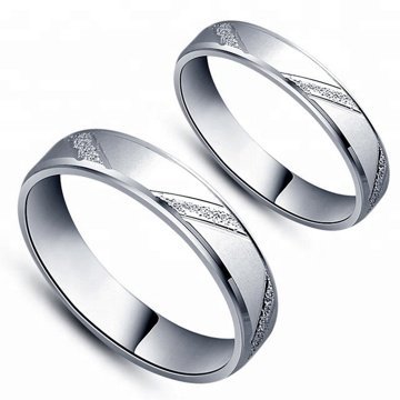 OLIVIE Snubní prsten ze stříbra 3643 Velikost prstenů: 5 (EU: 47 - 50) Ag 925; ≤< 3,1 g.