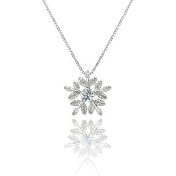 OLIVIE Stříbrný náhrdelník SNĚHOVÁ VLOČKA 5396 Ag 925; ≤3,9 g.