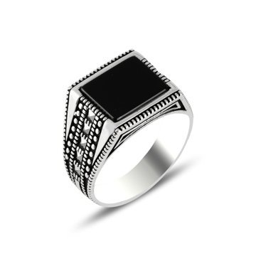 OLIVIE Pánský stříbrný prsten ONYX 5705 Velikost prstenů: 10 (EU: 62-64) Ag 925; ≤8,4 g.