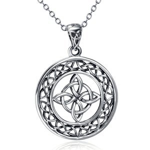 OLIVIE Stříbrný náhrdelník KELTSKÝ UZEL 5885 Ag 925; ≤3,8 g.