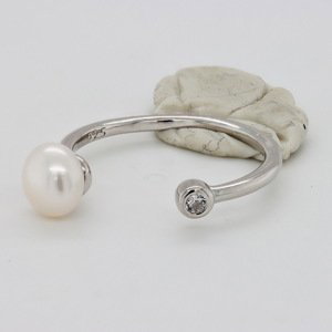 Brilio Silver Něžný stříbrný prsten s pravou perlou RI103W 60 mm