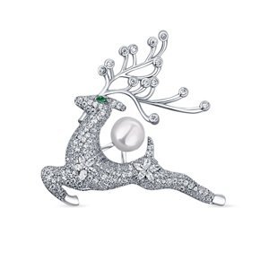 JwL Luxury Pearls Půvabná perlová brož s krystaly Jelínek JL0792