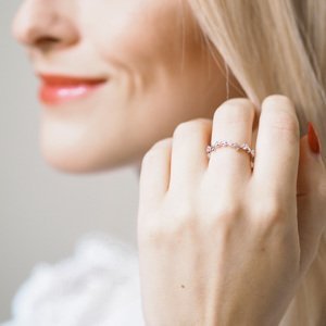 Stříbrný prsten Liliana Velikost: 53