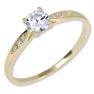 Brilio Zlatý zásnubní prsten s krystaly 229 001 00809 49 mm
