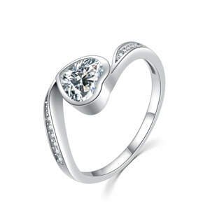 MOISS Něžný stříbrný prsten se zirkony Srdíčko R00021 52 mm