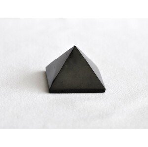 Aranys Šungitová pyramida 3x3 cm 02558