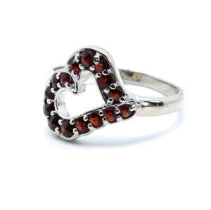 Granát Stříbrný prsten srdce s českým granátem Bolia, 49, Rhodiování 04367