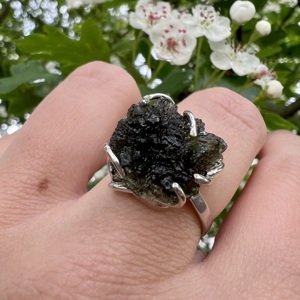Aranys Stříbrný prsten s vltavínem Verik 06058