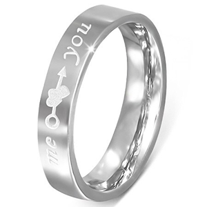 Ocelový prsten - stříbrný, gravírování "me you", srdce a šíp - Velikost: 49