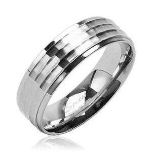 Snubní prsten z chirurgické oceli s matným středovým pruhem a lesklým okrajem - Velikost: 68