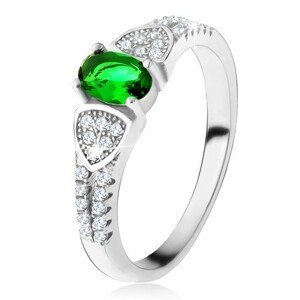 Prsten s oválným zeleným zirkonem, trojúhelníky, čiré kamínky, stříbro 925 - Velikost: 50