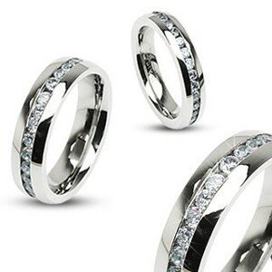 Prsten z chirurgické oceli stříbrné barvy, pás čirých zirkonů - Velikost: 52