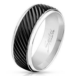 Prsten z oceli 316L stříbrné barvy, černý pás se šikmými zářezy, 8 mm - Velikost: 65