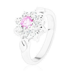 Prsten ve stříbrném odstínu, růžovo-čirý zirkonový květ, lístečky - Velikost: 49