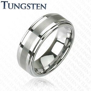 Prsten z wolframu v tmavě šedém lesklém odstínu, broušený středový pás, 8 mm - Velikost: 57