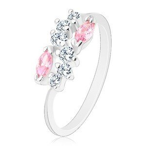 Lesklý prsten se zúženými rameny, stříbrná barva, čirá vlnka a růžová zrna - Velikost: 58