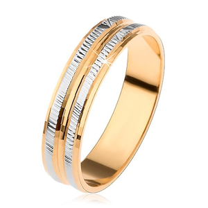 Prsten ve zlaté a stříbrné barvě, rýhované pruhy a zaoblený středový pás - Velikost: 55