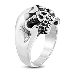 Masivní ocelový prsten, patinovaná lebka s rozzlobeným výrazem - Velikost: 54