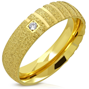 Prsten zlaté barvy z oceli - pískovaný povrch, matné pruhy, zirkon, 6 mm - Velikost: 60