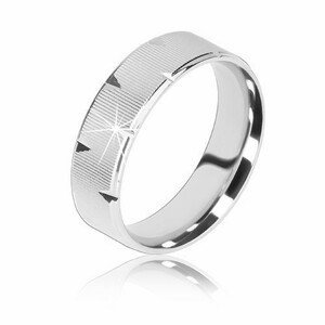 Stříbrný prsten 925 - vroubkovaný povrch, lesklé trojúhelníkové zářezy, 6 mm - Velikost: 56