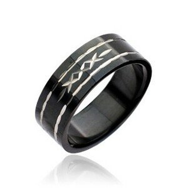 Černý prsten z oceli - vyryté křížky - Velikost: 57
