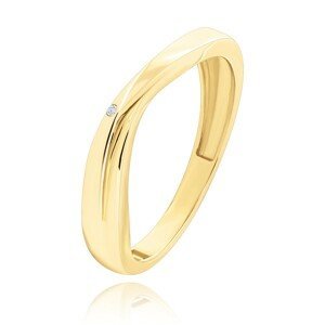 Prsten ze žlutého 9K zlata - zvlněná linie zdobená drobnými zirkony, dělená ramena - Velikost: 49