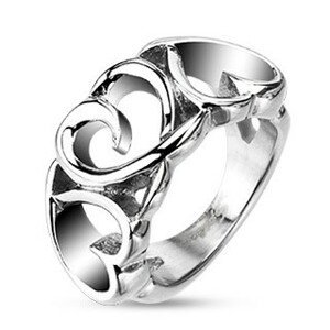Ocelový prsten - tři vyříznutá srdíčka - Velikost: 54