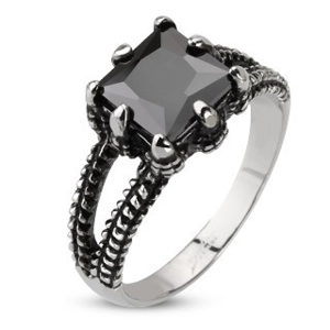 Prsten z oceli - čtvercový onyx uchopený drápy, patinovaný - Velikost: 70