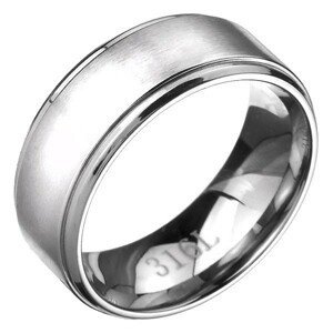 Prsten z oceli - obroučka s matným stříbrným pásem, lesklé okraje - Velikost: 57