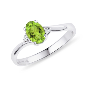 Stříbrný prsten se zeleným olivínem KLENOTA