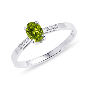 Stříbrný prsten s olivínem a diamanty KLENOTA
