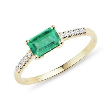 Zlatý prsten Emerald se smaragdem a diamanty KLENOTA