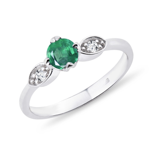 Smaragdový prsten s diamanty KLENOTA