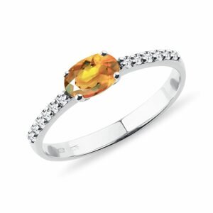 Citrínový prsten s diamanty v bílém zlatě KLENOTA
