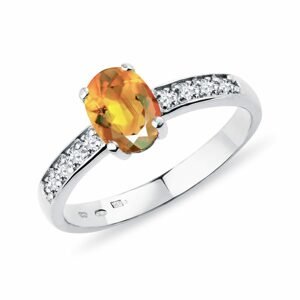 Citrínový prsten z bílého zlata s diamanty KLENOTA