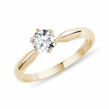 Klasický zásnubní prsten ze zlata s briliantem KLENOTA