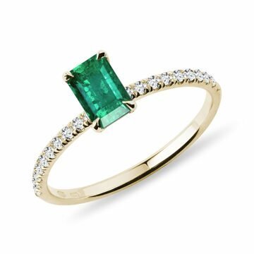 Zlatý prsten se smaragdem a diamanty KLENOTA