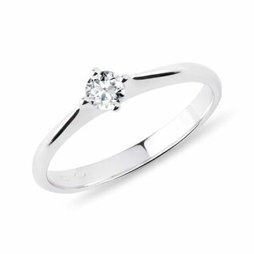 Minimalistický prsten s diamantem v bílém zlatě KLENOTA