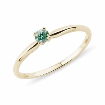 Prsten se zeleným diamantem ve žlutém 14k zlatě KLENOTA