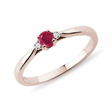 Prsten s rubínem a diamanty v růžovém zlatě KLENOTA