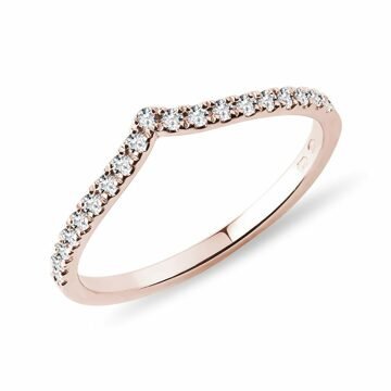 Briliantový prsten chevron z růžového zlata KLENOTA