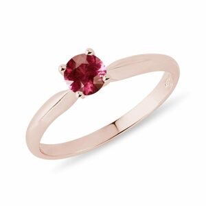 Zásnubní prsten z růžového zlata s rubelitem KLENOTA