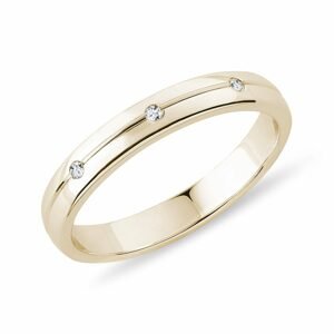 Dámský snubní prsten ze žlutého zlata s diamanty KLENOTA