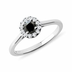Prsten s černým diamantem a brilianty v bílém zlatě KLENOTA